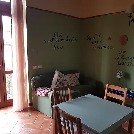 Borgo La Fratta Apartment